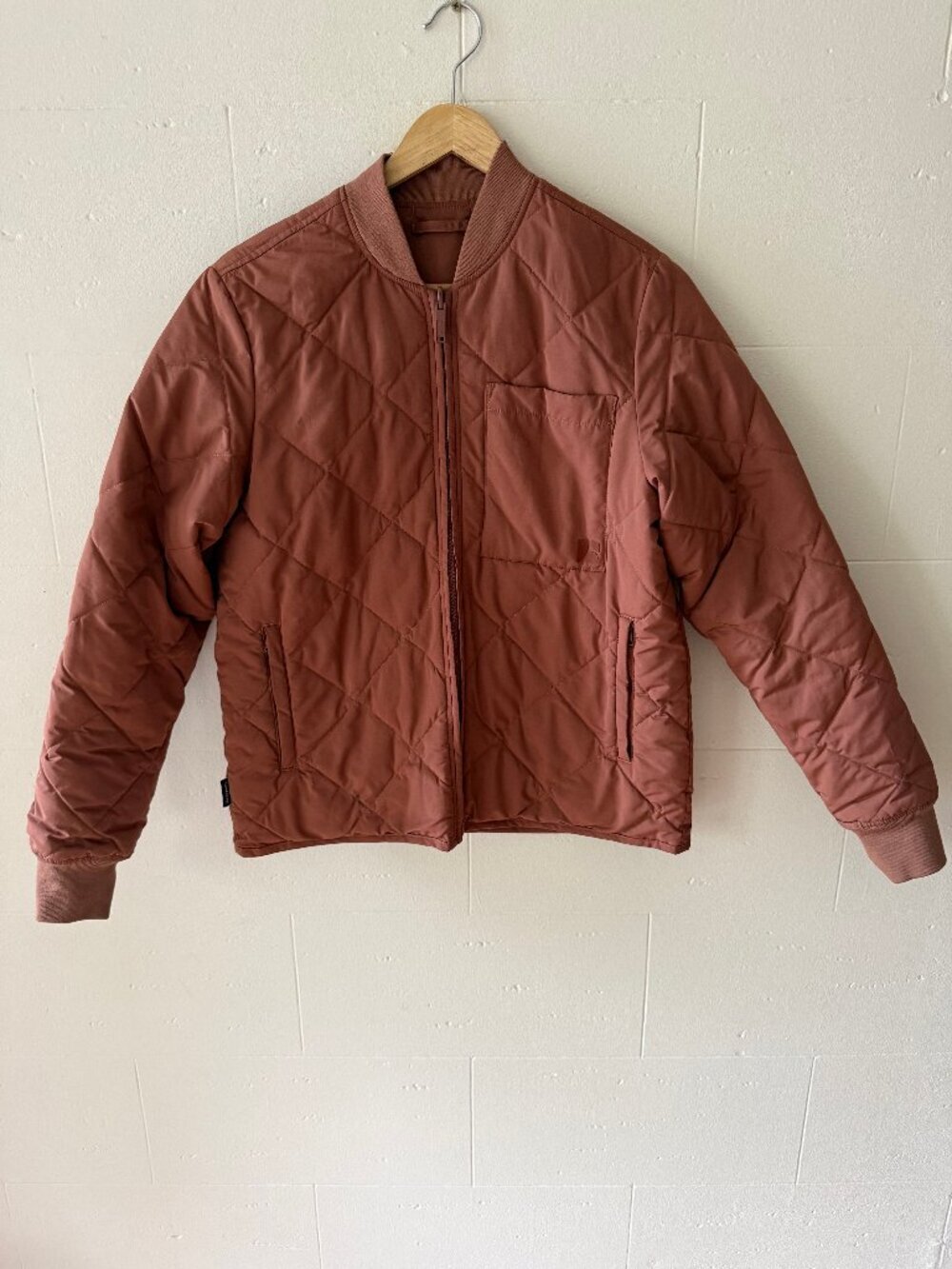Frank & Oak | The Skyline Reversible Quilted Bomber in Rustic Brown | Small - Picture 2 of 13